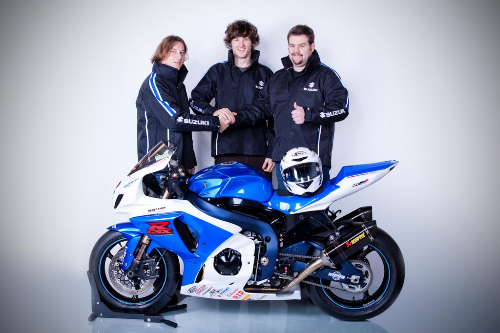 Hommel pilotiert Suzuki bei IDM