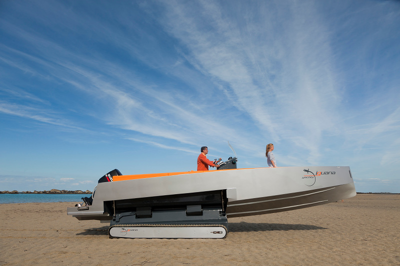 Iguana 29: Amphibien Motoryacht mit Kettenantrieb