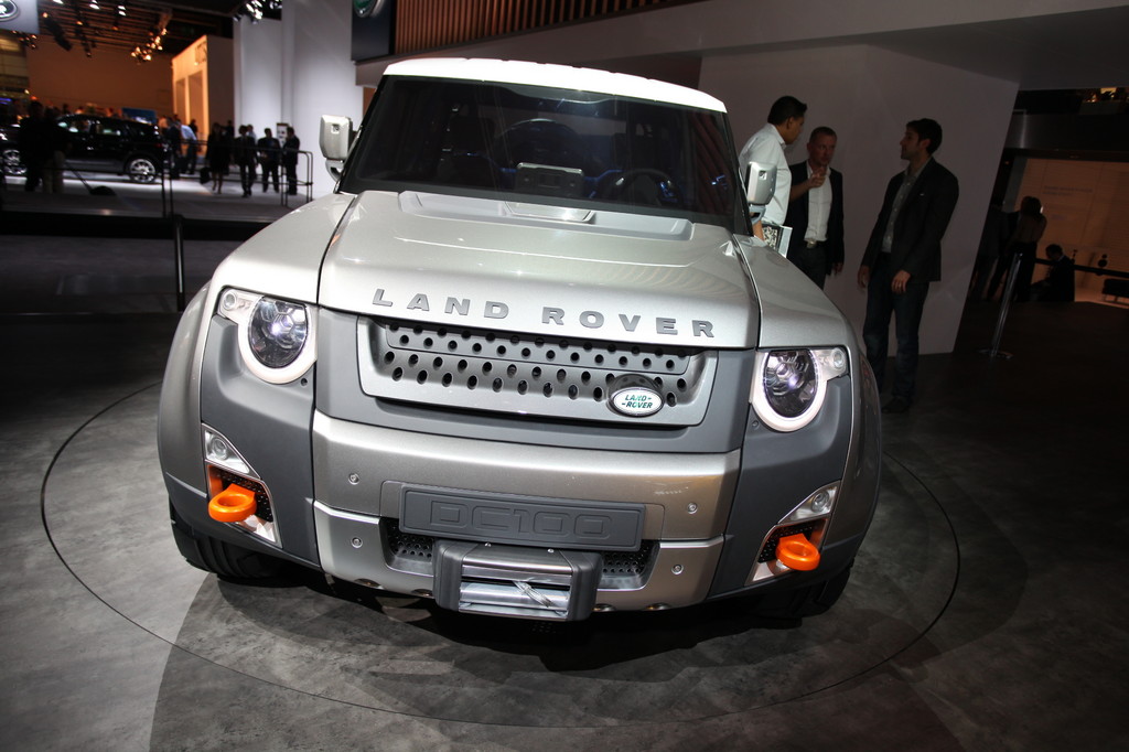 Land Rover zeigt Konzeptstudie DC100 auf der 