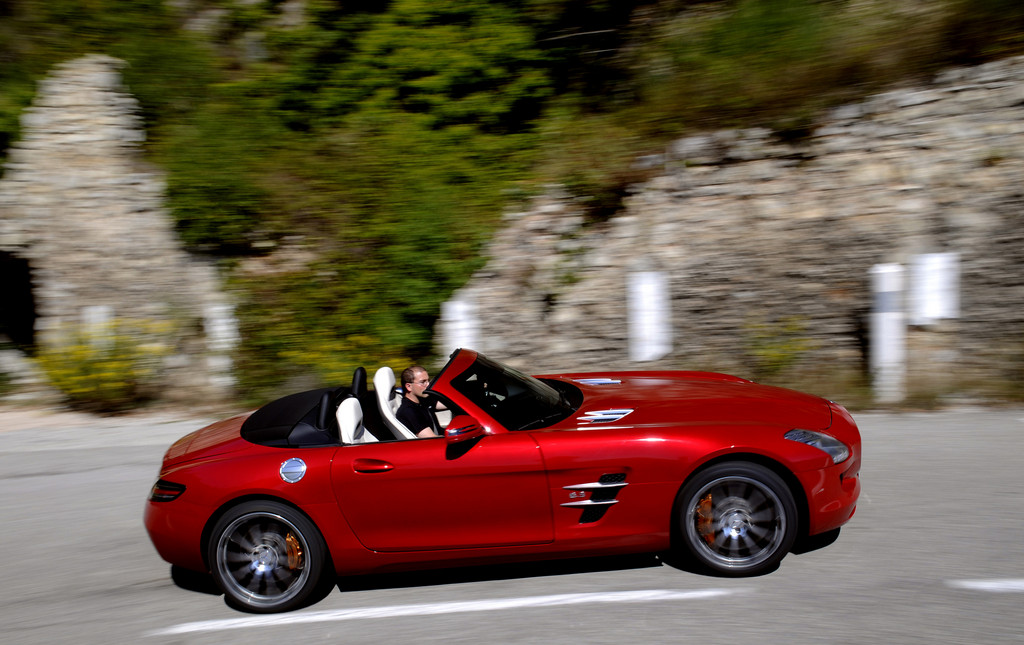 Mercedes-Benz SLS AMG Roadster.