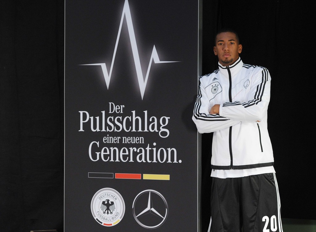 Mercedes-Benz dreht mit der Nationalmannschaft Spot für TV und Social Media