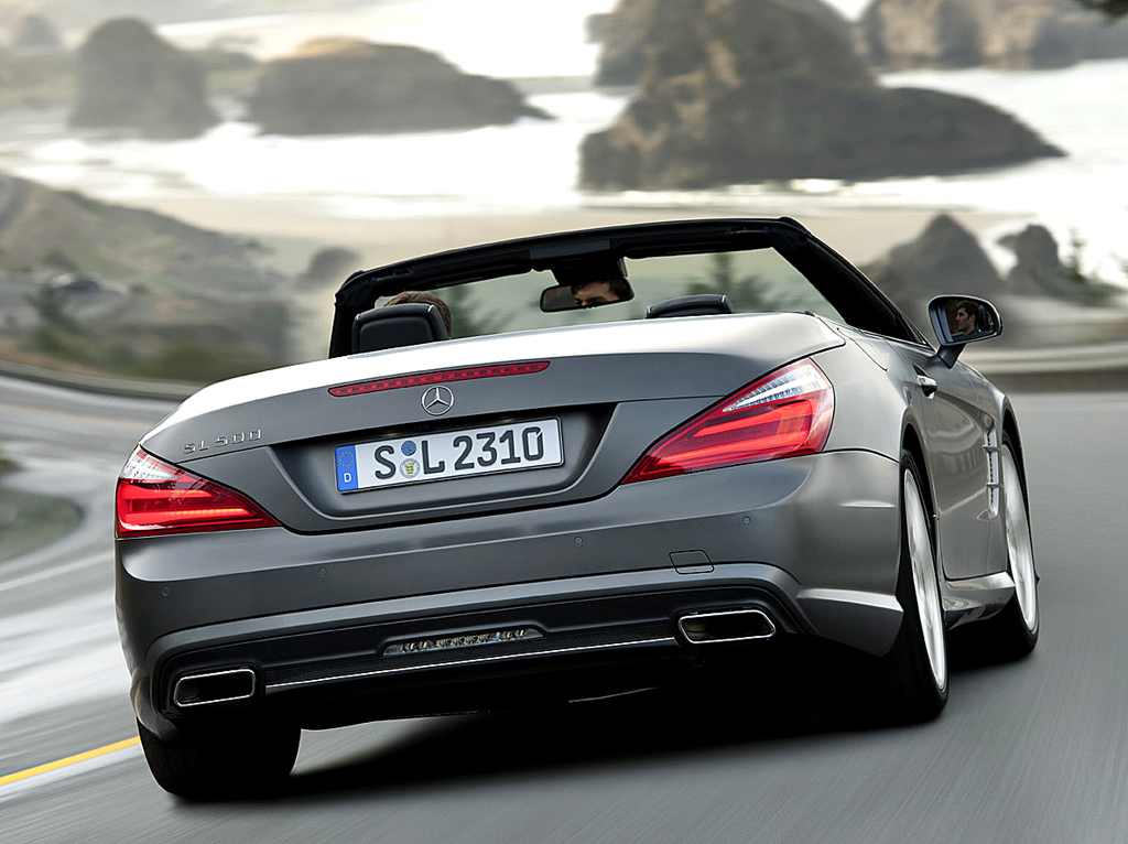 Mercedes SL: Das Heck wirkt breiter, kraftvoller 