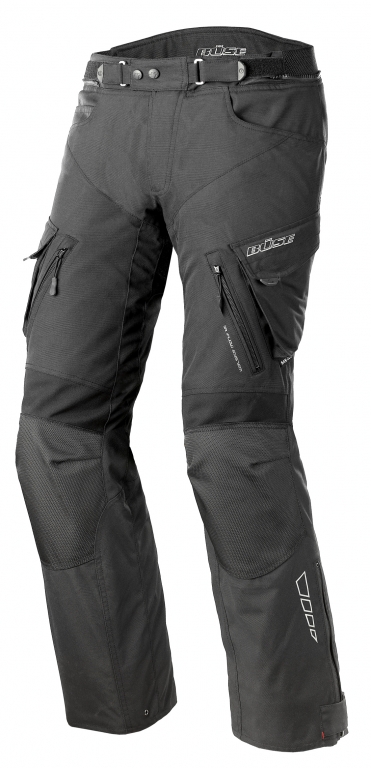 Motorrad Messe Leipzig 2012: Büse präsentiert Motorradanzüge und Helme