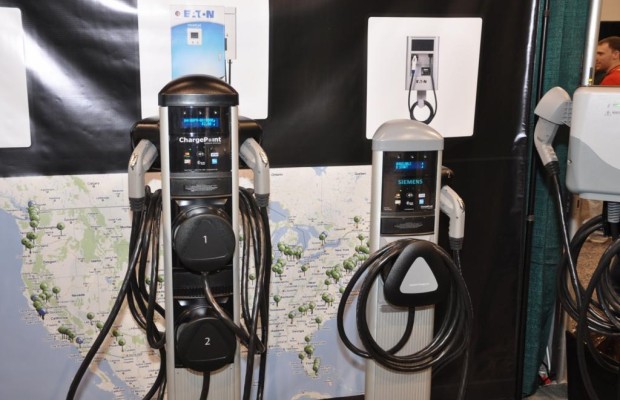 Neuartige Stromtankstellensuche - Online zum nächsten Stecker