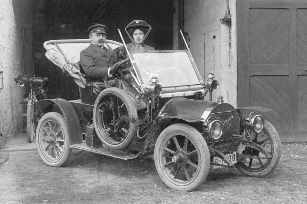 Opel 4/8 Doktorwagen von 1909