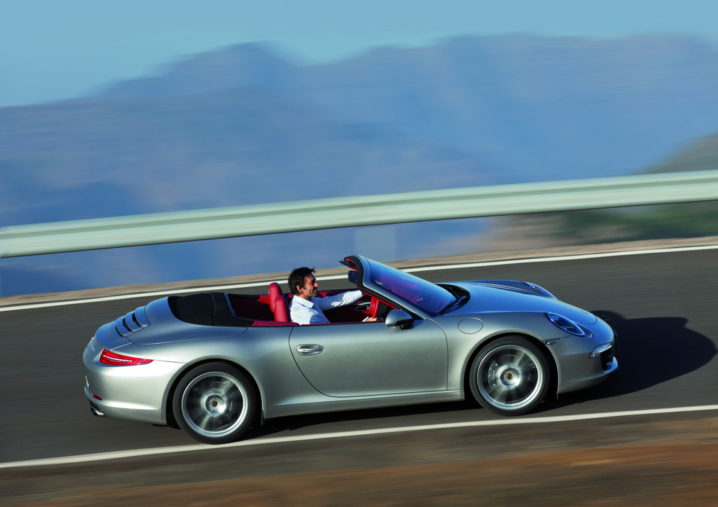 Porsche 911 Carrera Cabriolet.