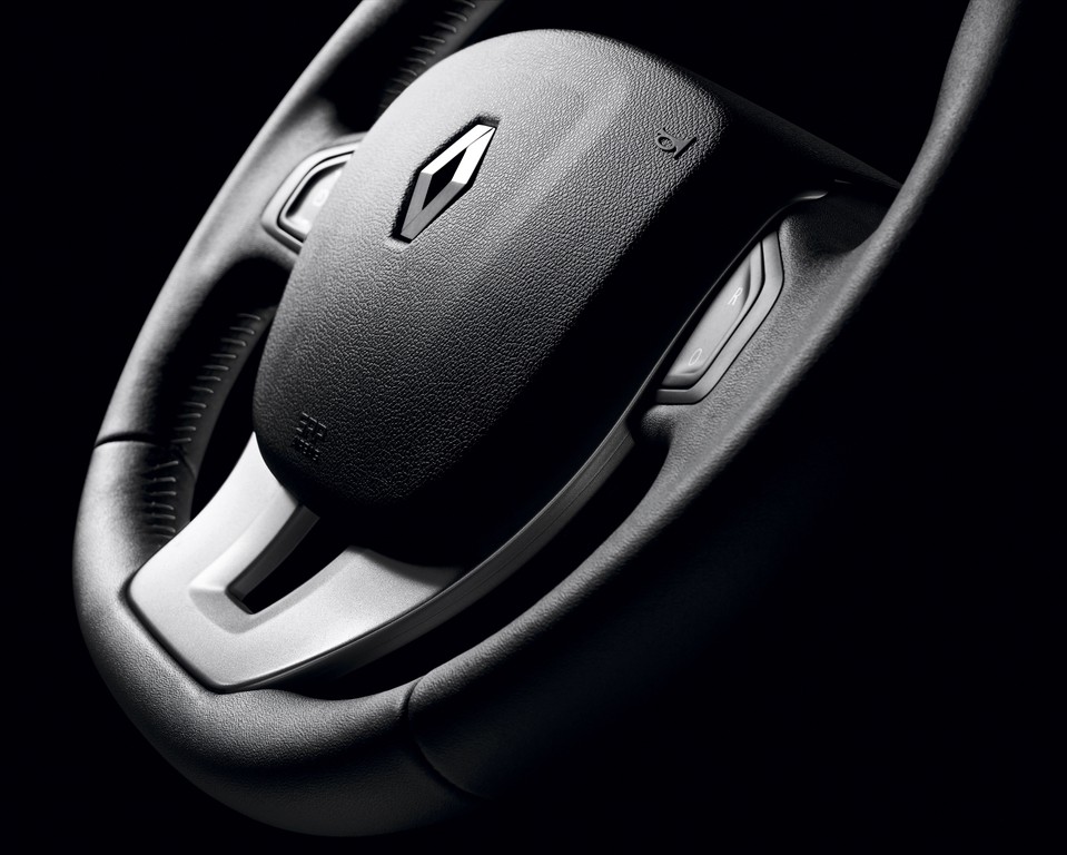 Renault überarbeitet Laguna Coupé