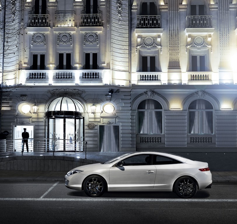 Renault überarbeitet Laguna Coupé