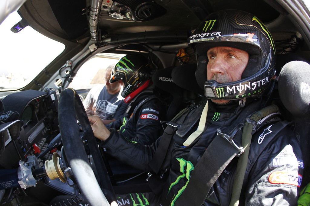 Stéphane Peterhansel und Co-Pilot Jean-Paul Cottret.