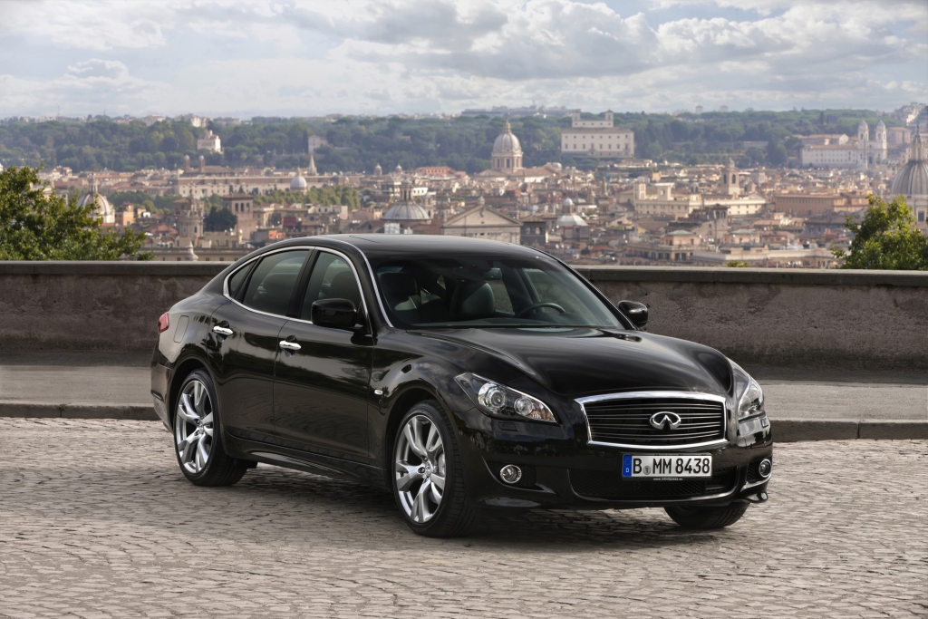 Test: Infiniti M30d S Premium - Solitär für Europa