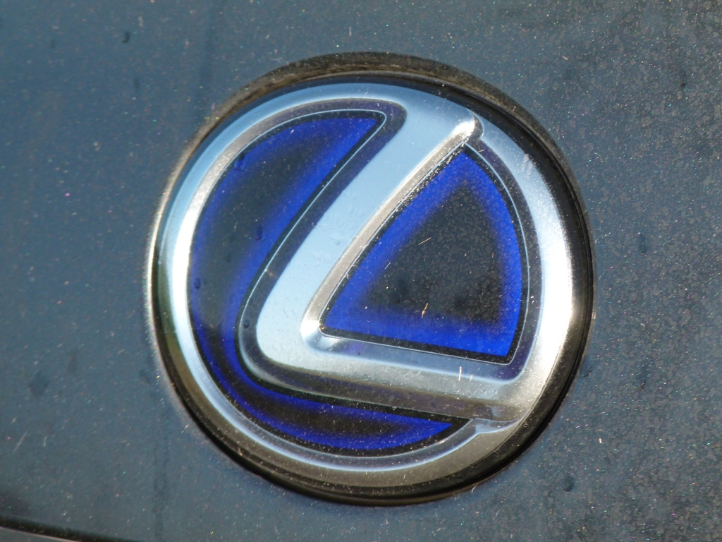 Test: Lexus CT200h – Schicker Prius mit Starallüren