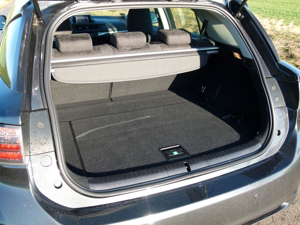 Test: Lexus CT200h – Schicker Prius mit Starallüren
