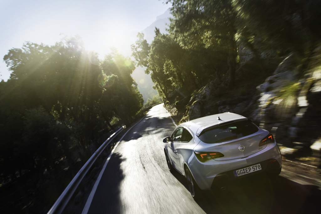 Test: Opel Astra GTC - Keine halben Sachen