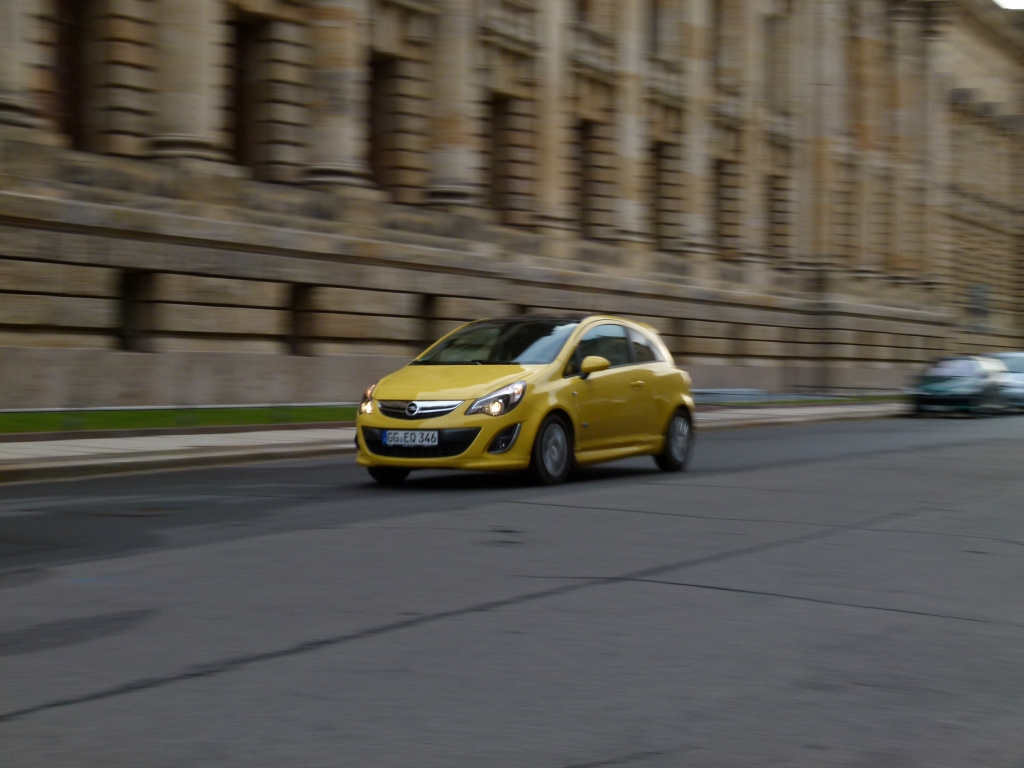 Test: Opel Corsa 1.4 ecoFLEX - Kleiner Dynamiker mit Luxus-Extras