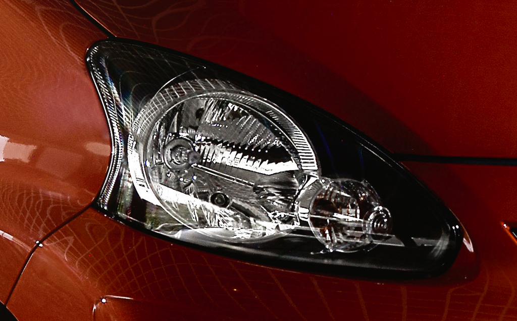 Toyota Aygo: Moderne Leuchteinheit vorn. 