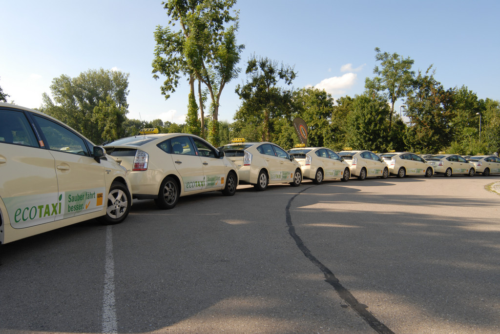 Toyota Prius siegt beim Taxi-Vergleich