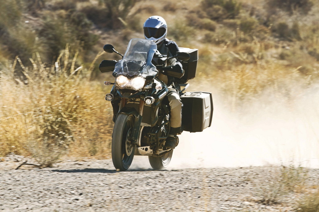 Triumph gibt Preise der neuen Modelle für 2012 bekannt