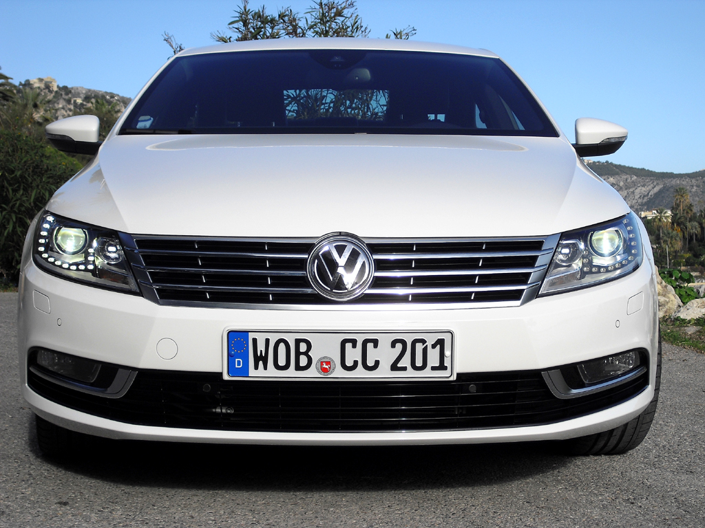 VW CC: Blick auf die neu gestaltete Frontpartie. 