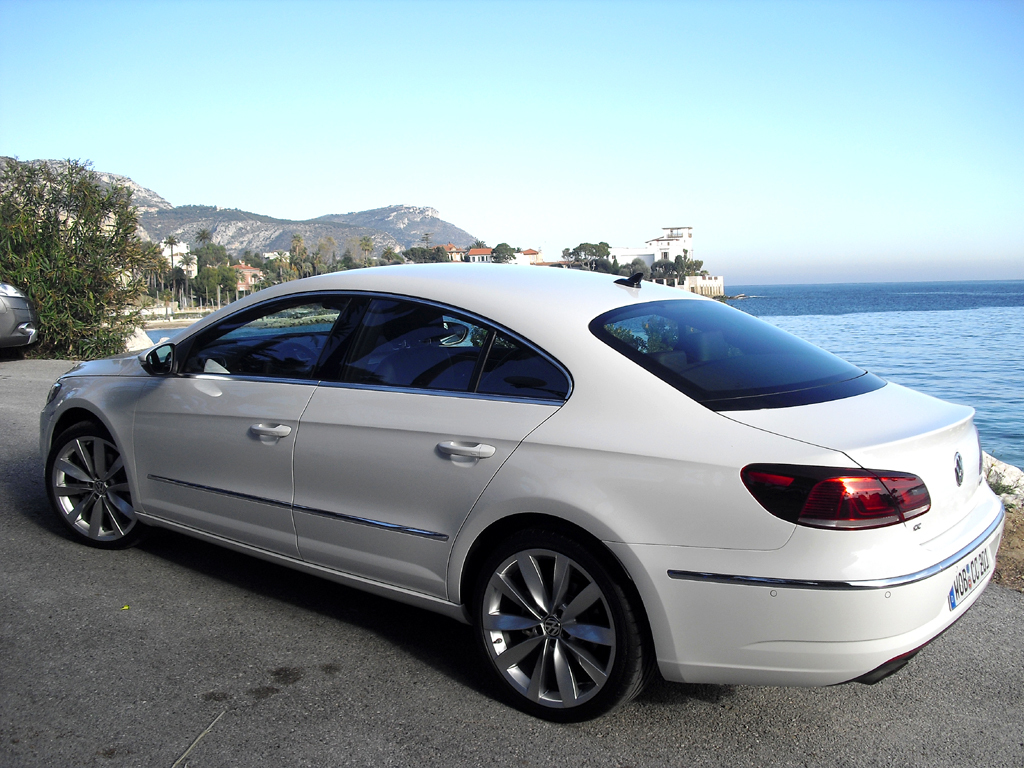 VW CC: Und so sieht das Comfort-Coupé von der Seite aus.