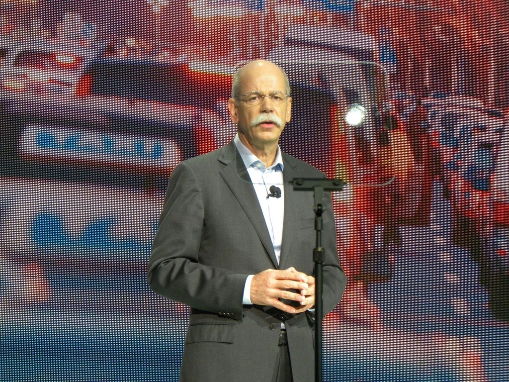 Zetsche: Die Zukunft liegt in der Wolke