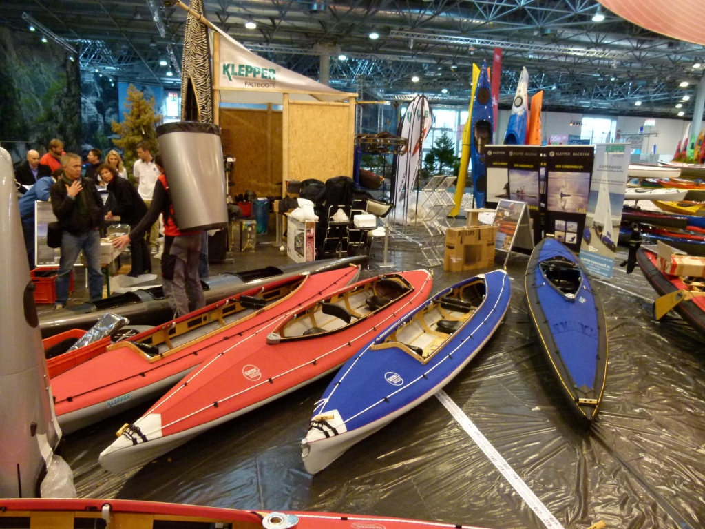 boot Düsseldorf 2012: Carbonboot, Kajaks und WaterPedelecs