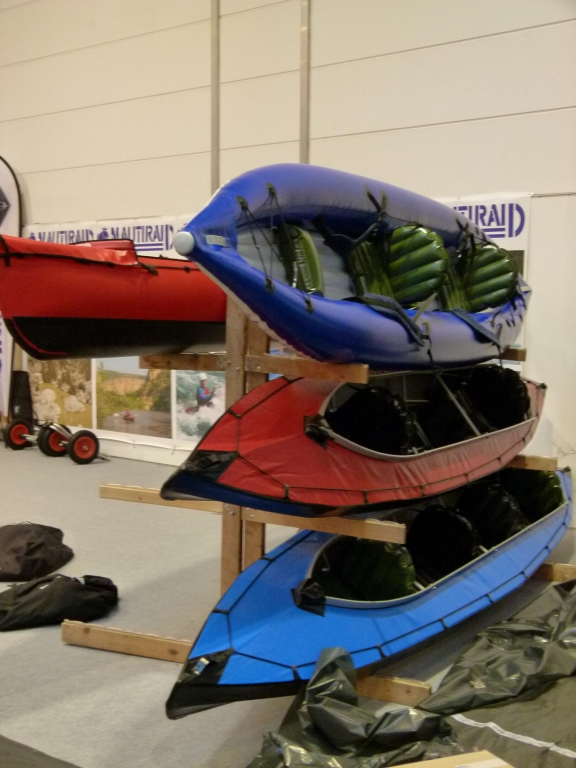 boot Düsseldorf 2012: Carbonboot, Kajaks und WaterPedelecs