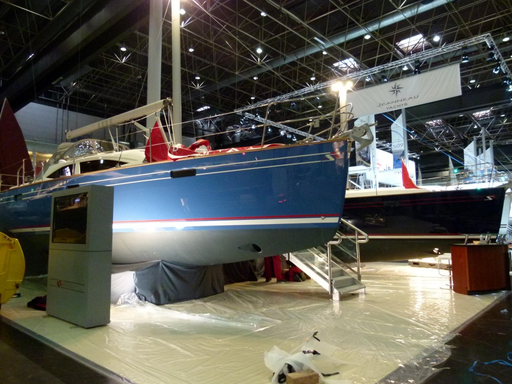 boot Düsseldorf 2012: Vom aufblasbaren Katamaran zur Segelyacht