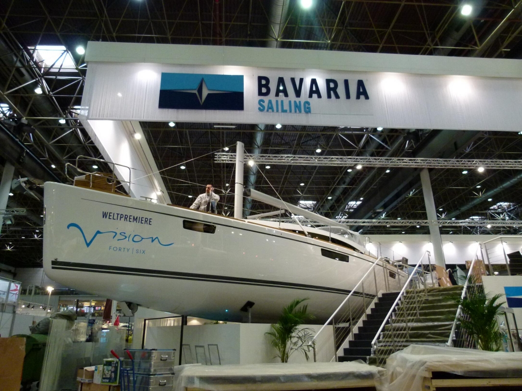 boot Düsseldorf 2012: Vom aufblasbaren Katamaran zur Segelyacht