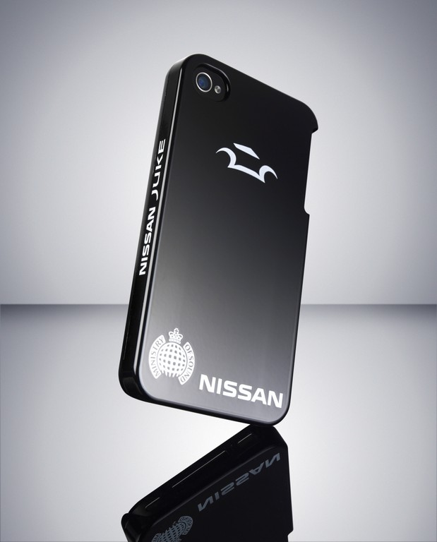 iPhone-Case von Nissan entfernt Kratzer selbst