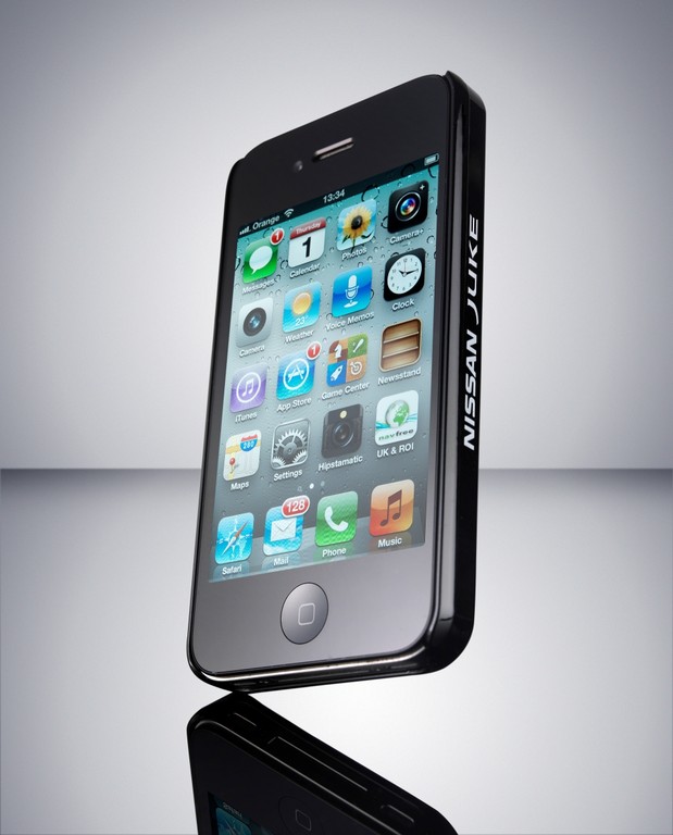 iPhone-Case von Nissan entfernt Kratzer selbst