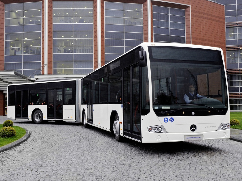 221 Mercedes-Benz Conecto für Istanbul