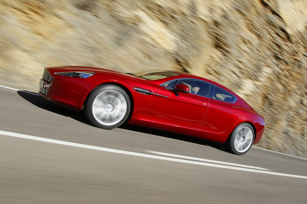 Aston Martin Rapide.