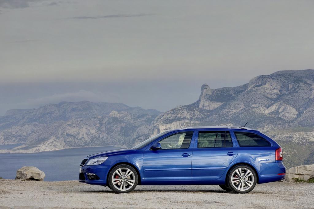 Der starke Diesel in unserem Octavia macht nach einer kleinen Denkpause im unteren Drehzahlbereich mächtig Dampf