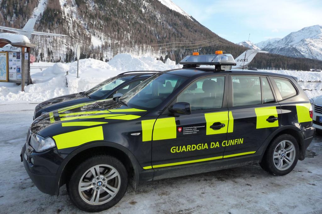 Die Polizei fährt BMW