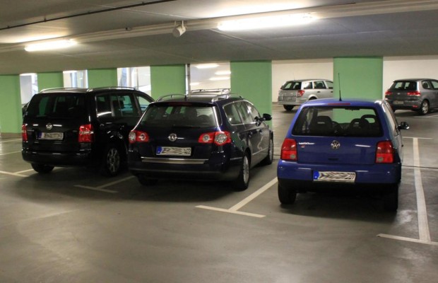 Enge Garagen und Stellplätze - Zwanzig Zentimeter mehr