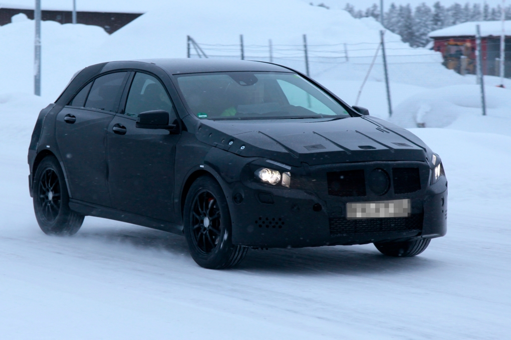 Erwischt: Erlkönig Mercedes A-Klasse - AMG im Schnee?