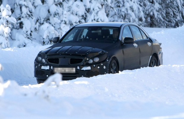Erwischt: Erlkönig Mercedes-Benz C-Klasse – Erster Prototyp im Schnee