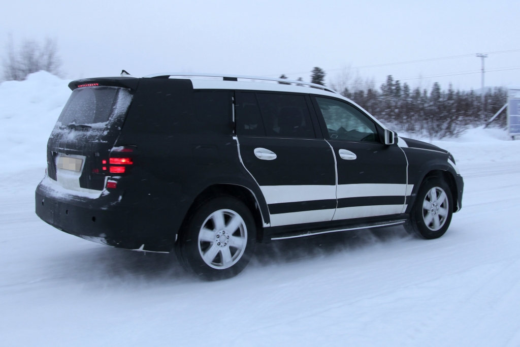 Erwischt: Erlkönig Mercedes GL – Schneeungeheuer