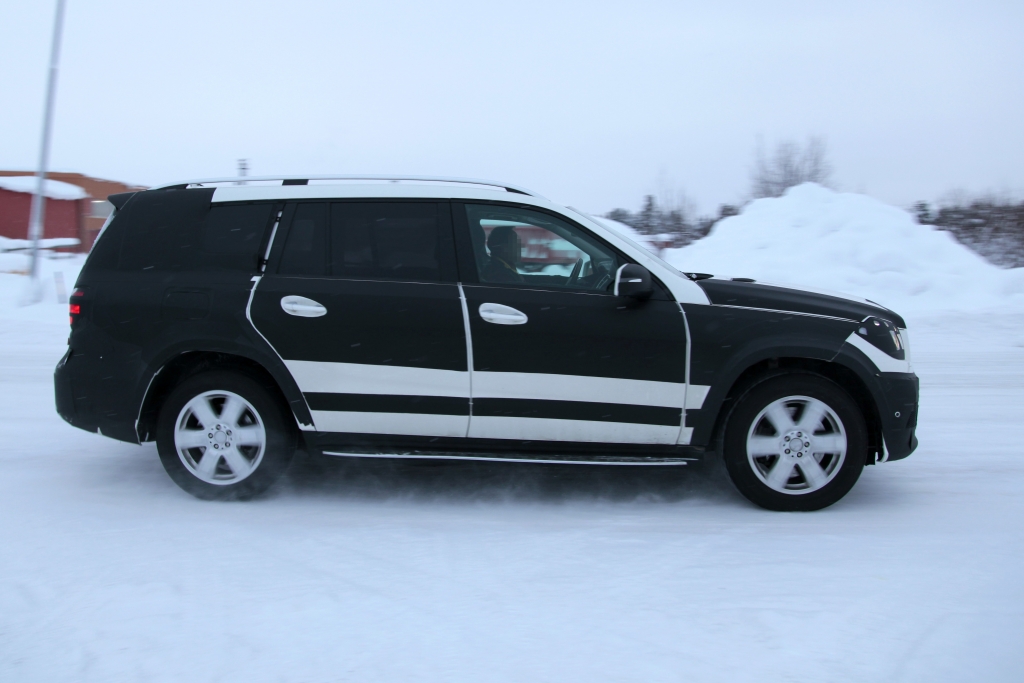 Erwischt: Erlkönig Mercedes GL – Schneeungeheuer