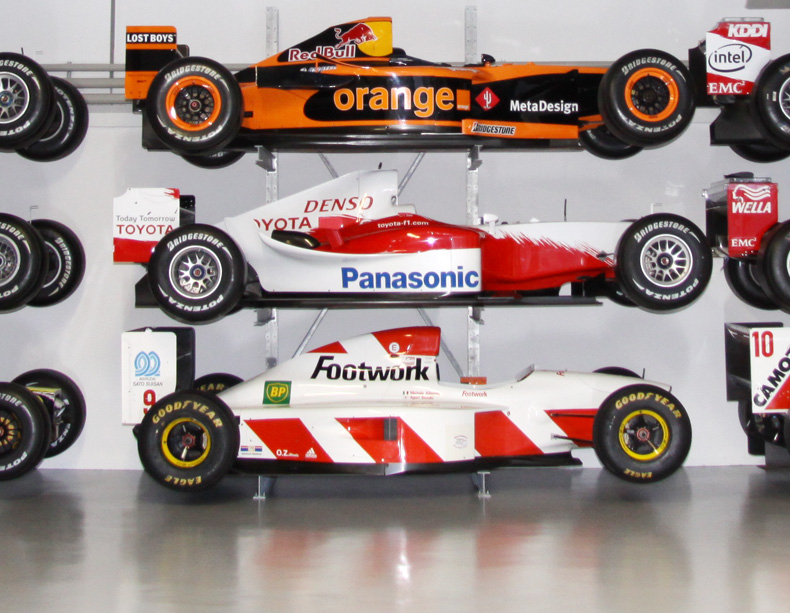 FNT bringt Toyota-Formel-1-Wagen zurück auf der Rennstrecke