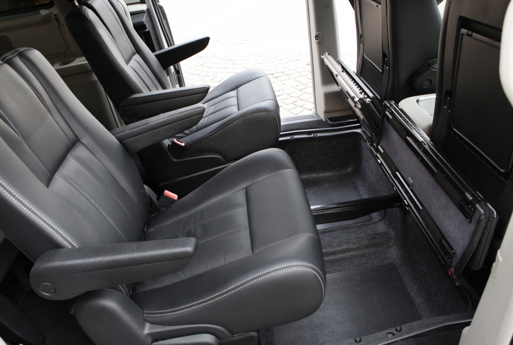 Fahrbericht Lancia Voyager 2.8 CRD: Spaziergang durch den Raumgleiter
