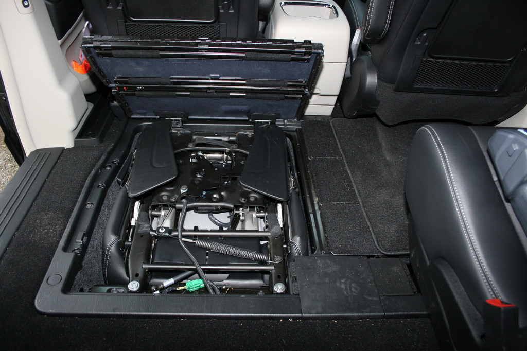 Fahrbericht Lancia Voyager 2.8 CRD: Spaziergang durch den Raumgleiter