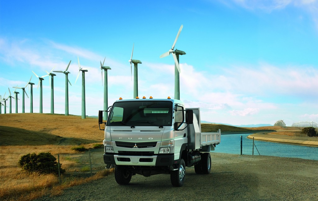 Fuso Canter bald auch als 4x4