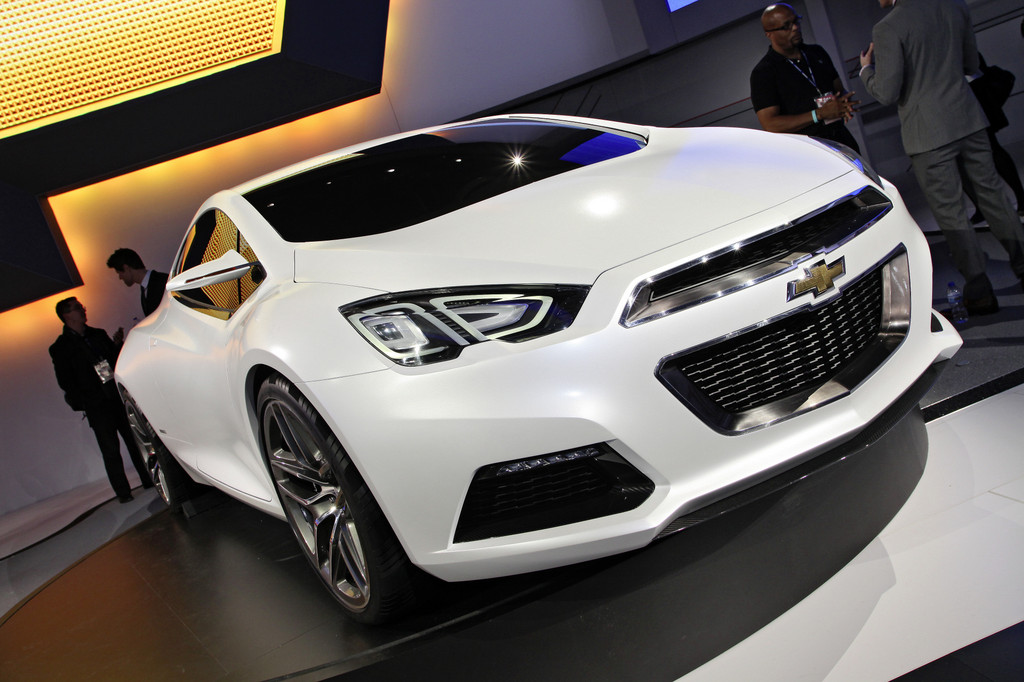 Genf 2012: Chevrolet zeigt Weltpremiere des Cruze Station Wagon