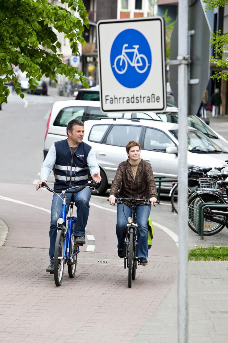 Immer auf dem Radweg bleiben