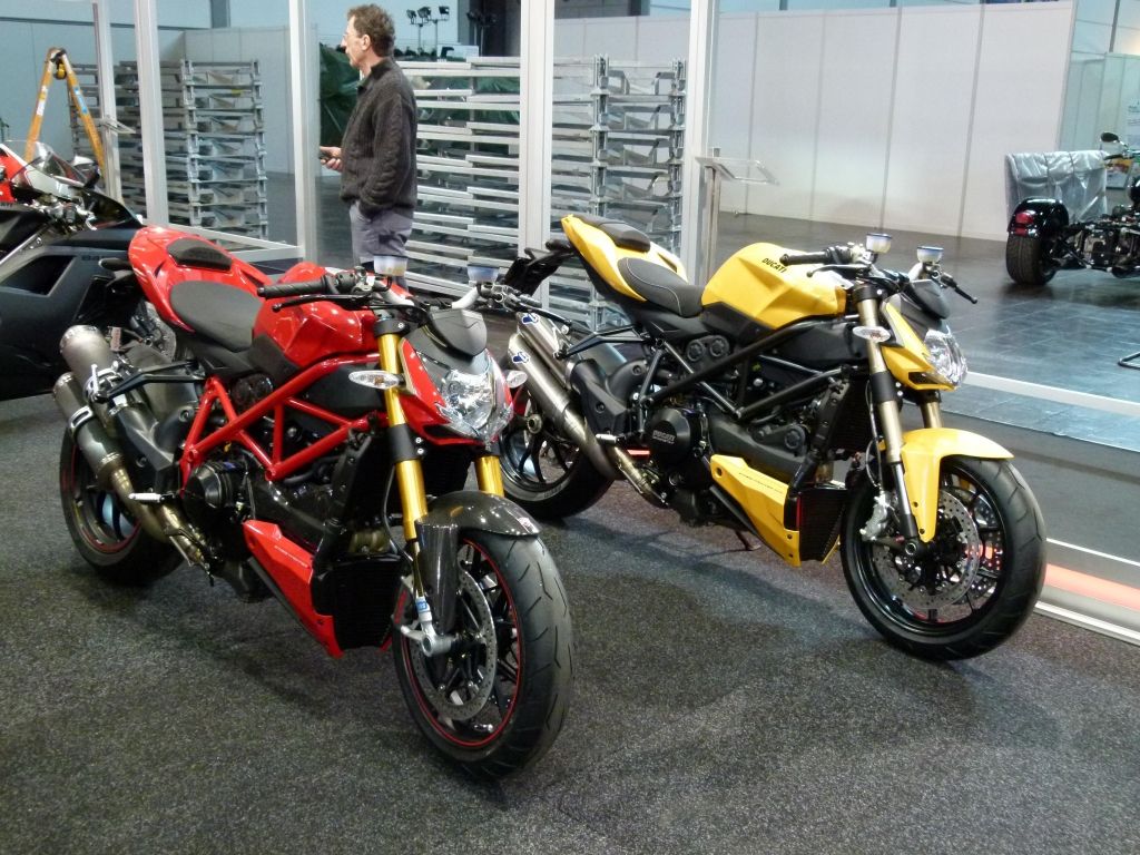Motorrad Messe Leipzig 2012: BMW, Ducati, Hyosung und Kawasaki