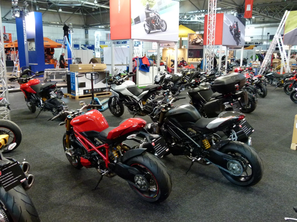 Motorrad Messe Leipzig 2012: BMW, Ducati, Hyosung und Kawasaki