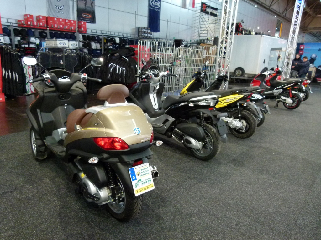 Motorrad Messe Leipzig 2012: Einstiegsroller bis Maxi-Scooter