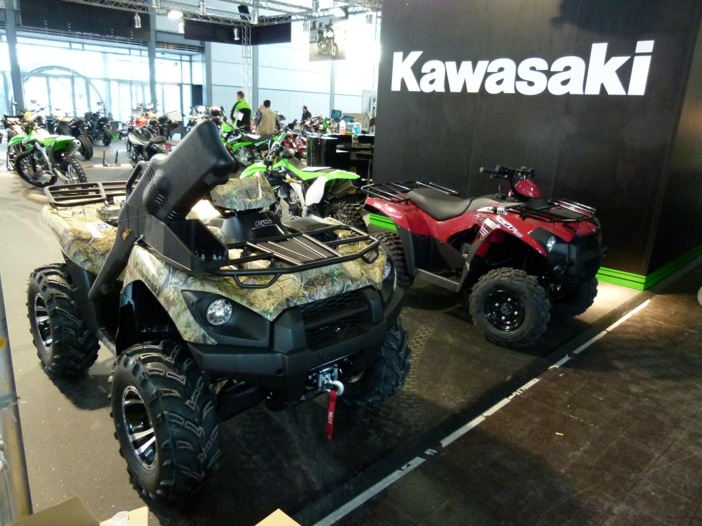 Motorrad Messe Leipzig 2012: Grid Girls, Bikes und heiße Eisen