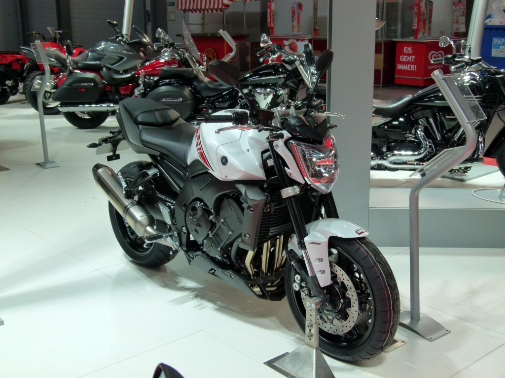 Motorrad Messe Leipzig 2012: KTM, Honda, Suzuki, Moto Guzzi, Triumph und Yamaha